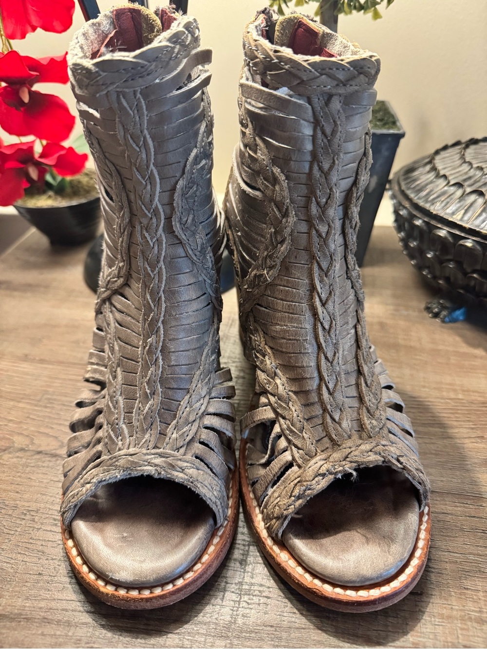 Freebird Woven Peep-Toe Ankle Boots in Taupe/Grey Size 7 in Excellent Condition